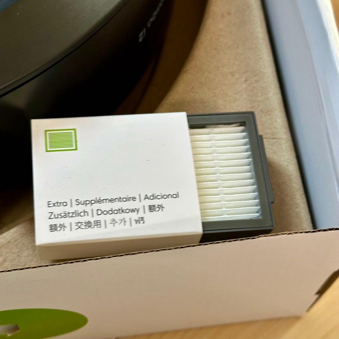 ひ*ん様 iRobot Roomba i2 本体 充電ドック付き