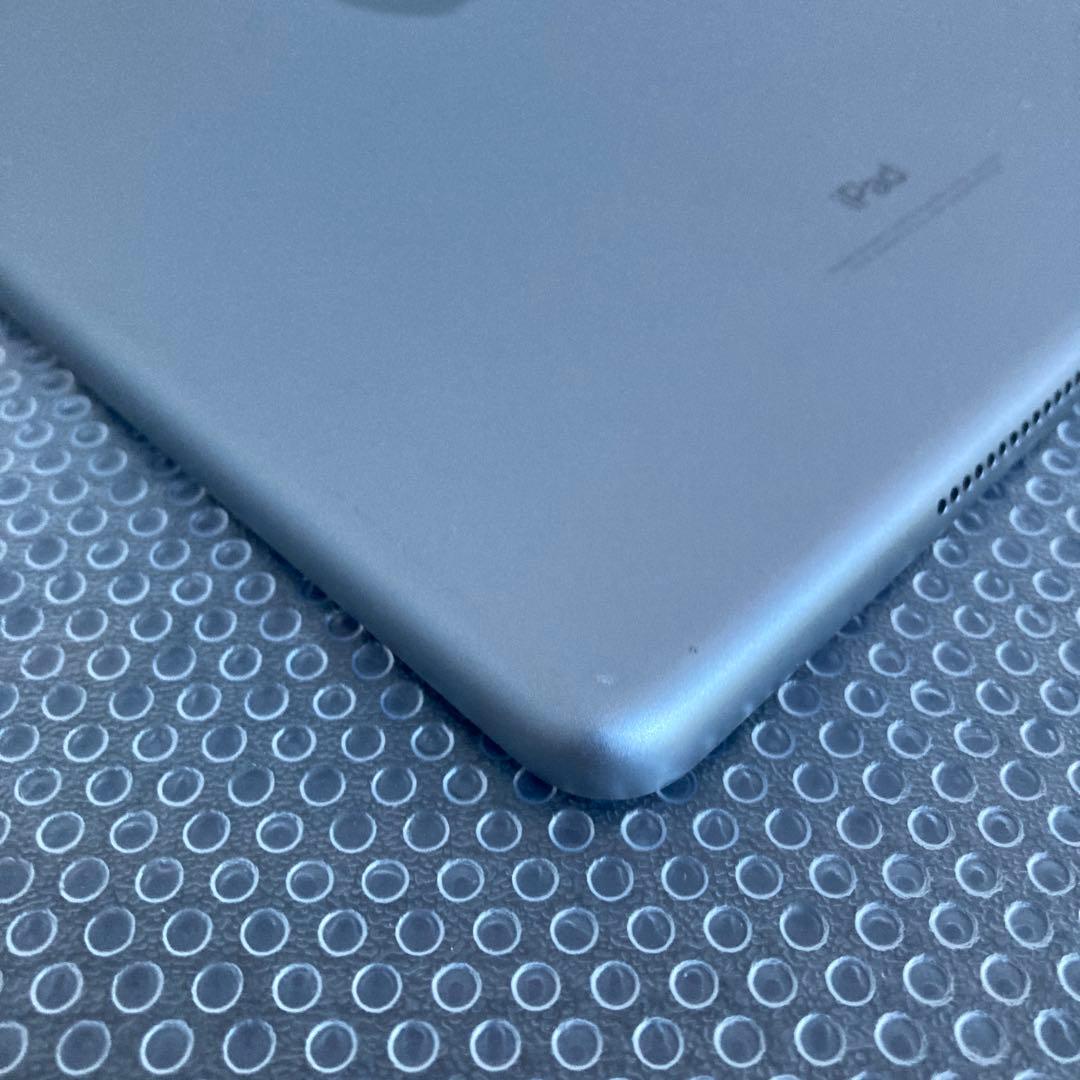 3592【早い者勝ち】外観美品☆iPad6第6世代 128GB WIFIモデル☆
