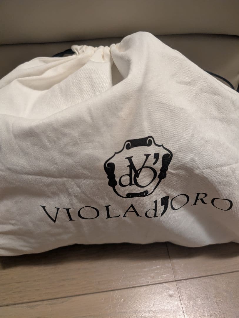 ヴィオラドーロ　ファー付きカゴバッグ