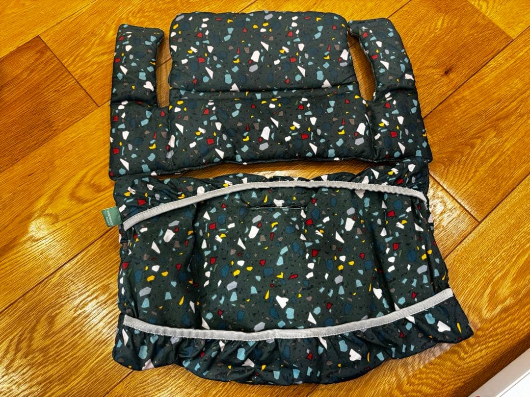 STOKKE ストッケトリップトラップベビーセット&トレイ＆ハーネス＆クッション