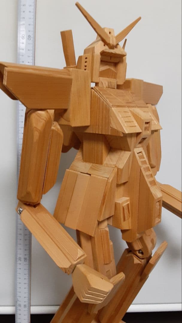手作り木工・木製可動式ロボット(材料　ヒノキ材素地仕上げ)