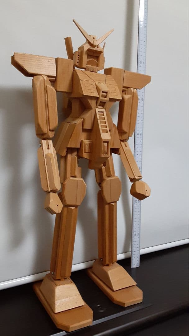手作り木工・木製可動式ロボット(材料　ヒノキ材素地仕上げ)
