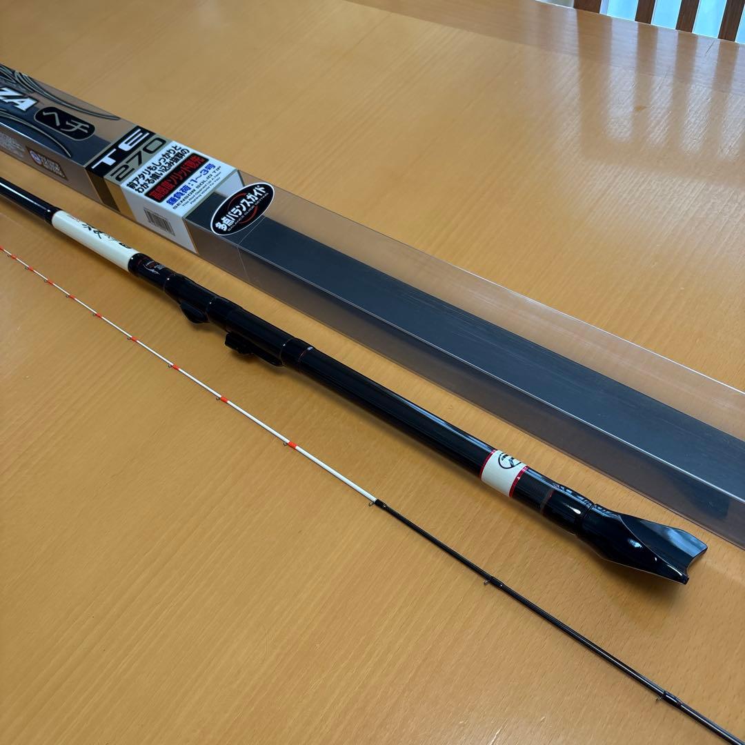 yasu ヘチ竿　チヌ竿 TE 270 ブラック/ホワイト 270cm