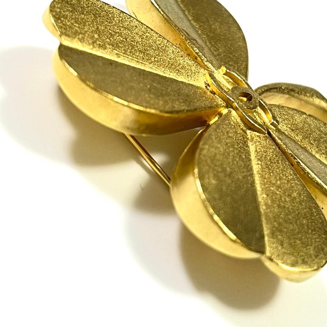 yash... です。CHANELブローチ クローバー　GP ゴールド