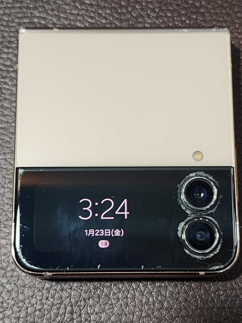 Galaxy Z Flip 4 SM-F7210　動作しますが外装ジャンク