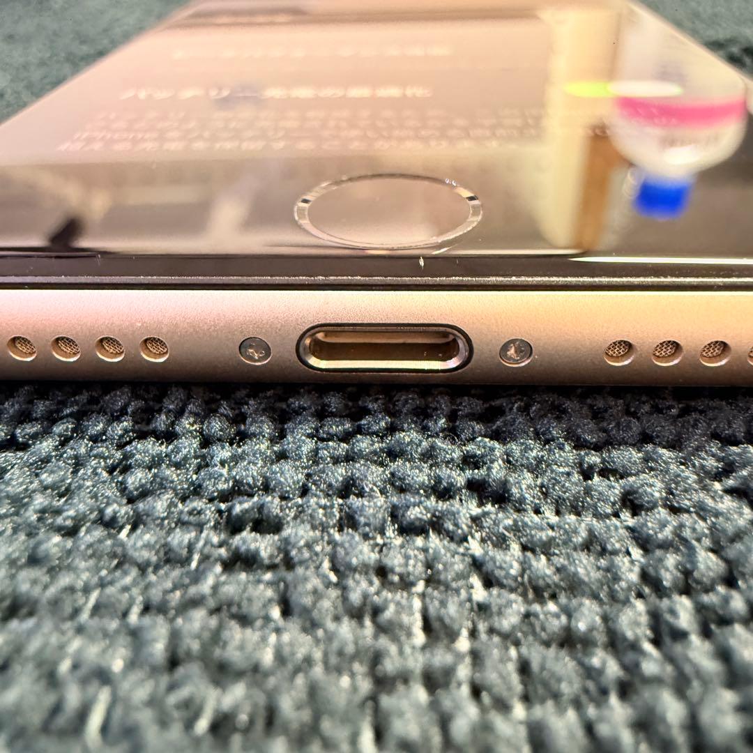 Apple iPhone SE (第3世代) 64GB SE3 バッテリー新品