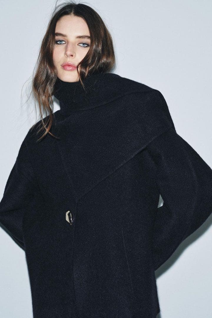 今週まで！新品 ZARA ザラ ニットショートコート スカーフ付き