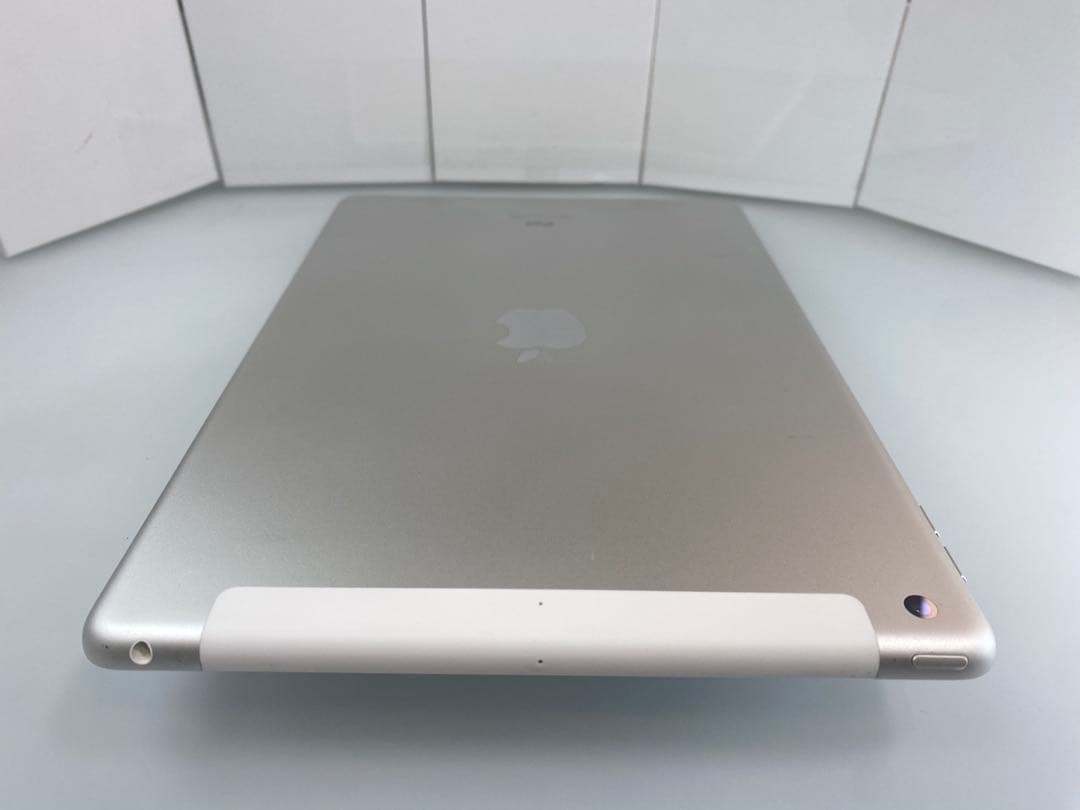 3*h様 iPad 第7世代　シルバー Cellular Model SIMフリ