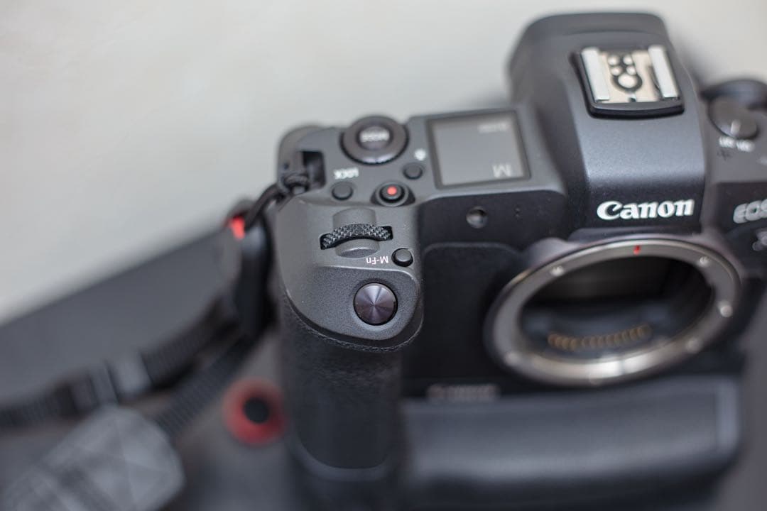 Canon EOS R 純正バッテリーグリップ付き