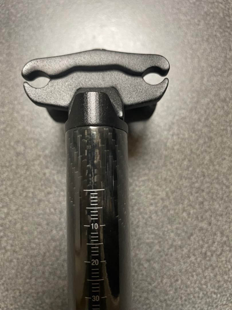 GIANT Trinity シートポスト