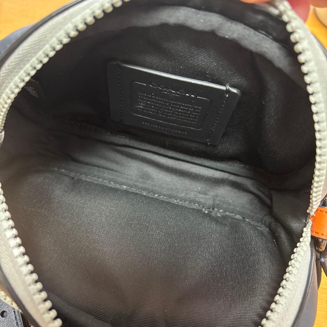 コーチ ショルダーバッグ Cパッチ 斜め掛け クロスボディ シグネチャー