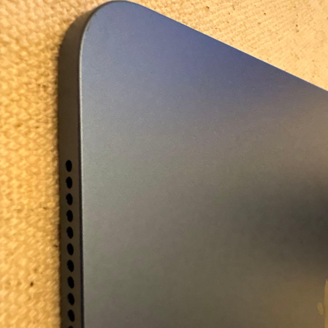 【美品】iPad Air 10.9インチ Wi-Fi 64GB MM9E3J/A