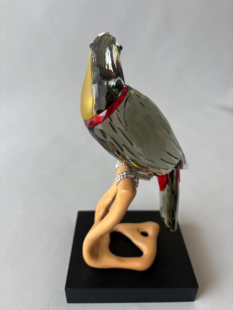 SWAROVSKI オオハシ ブラックダイヤモンド フィギュリン