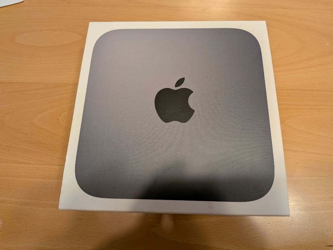 Apple Mac mini 2018 i3 スペースグレー