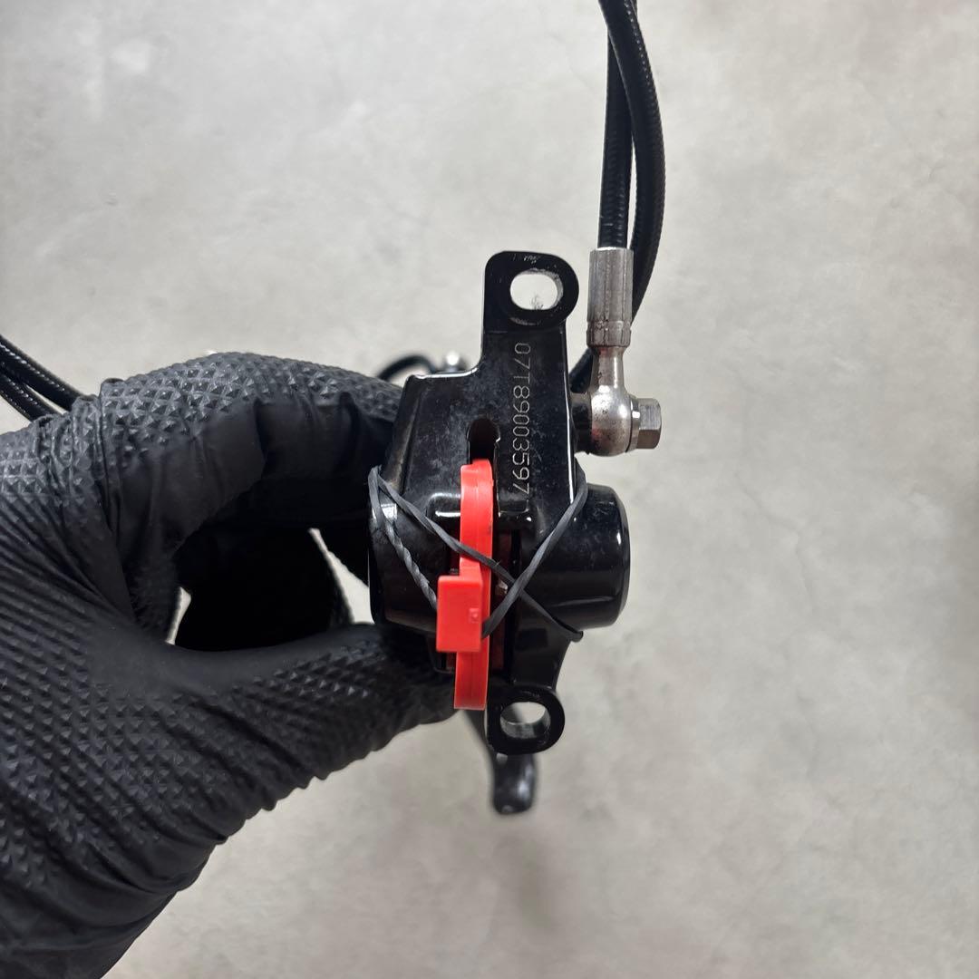 Avid Juintech Ultimate 油圧ディスクブレーキセット