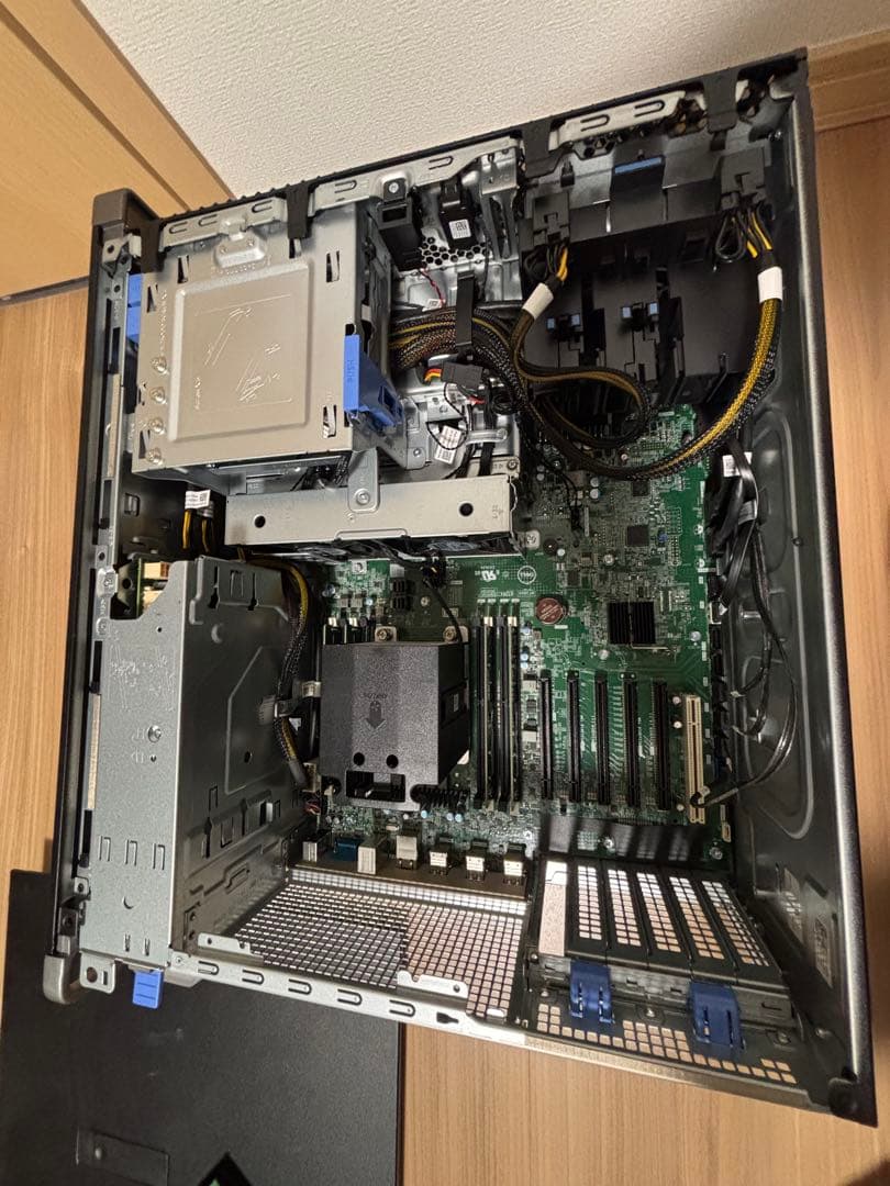 ワークステーション DELL Precision 5820 XEON W-2123