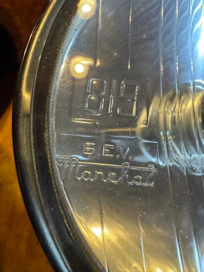 旧車にマーシャルヘッドライト819 長期保管品　ジャンクとして