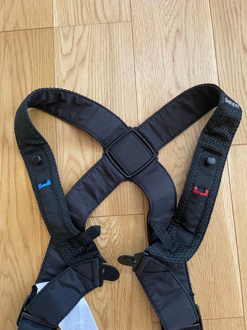 ベビービョルン 抱っこ紐 MINI Air エアー　メッシュbabybjorn