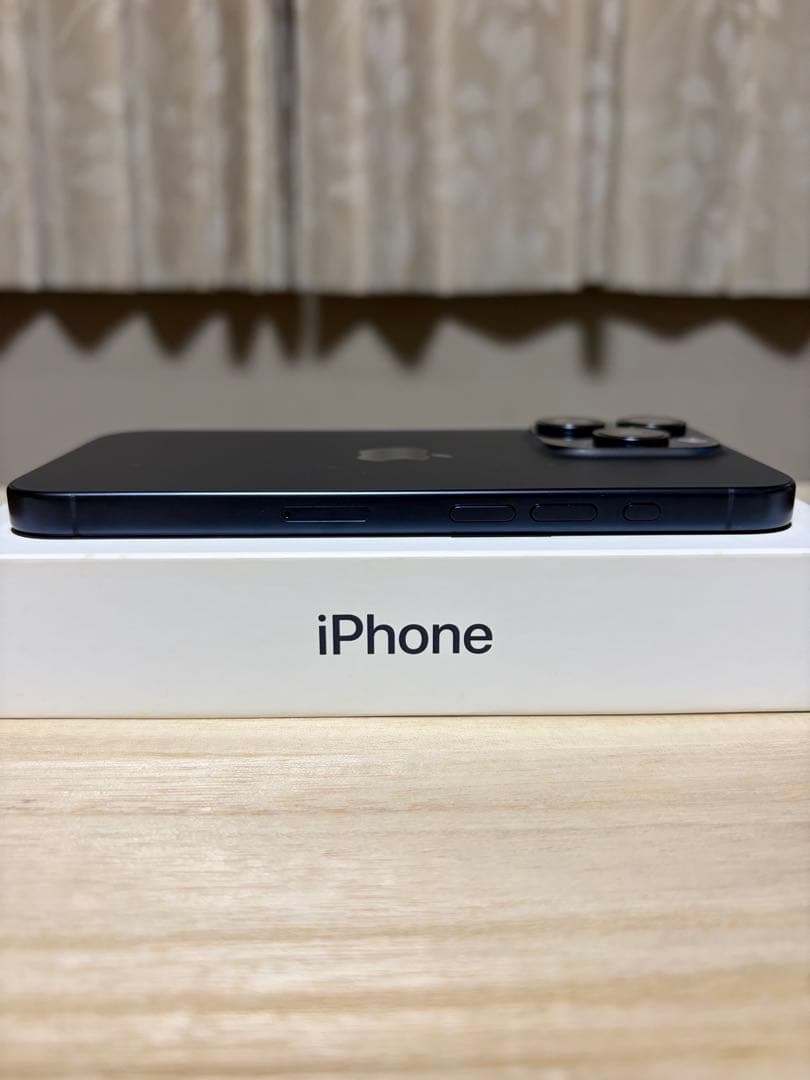 Apple iPhone 15 Pro 256GB 本体