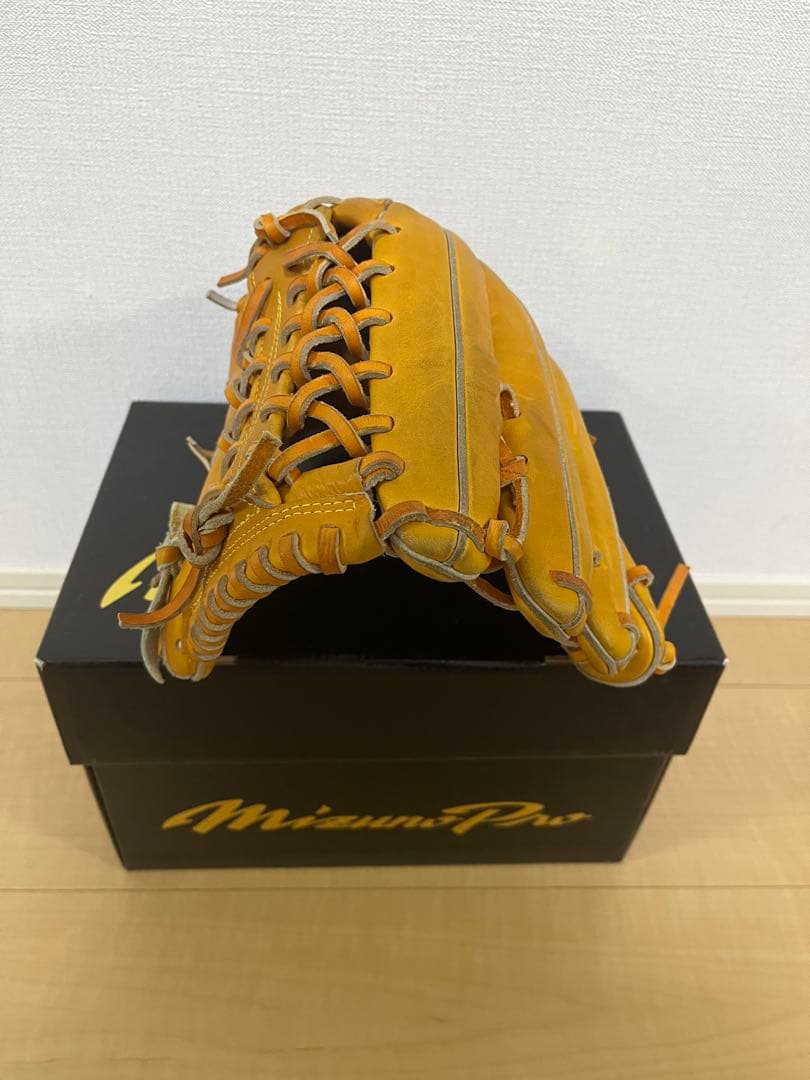 大人気ミズノプロ　軟式用　外野手　グローブ