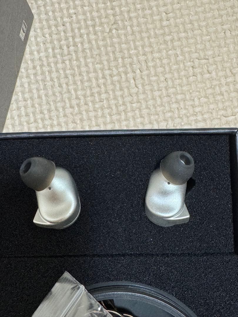 LETSHUOER S08 シルバー 有線イヤホン