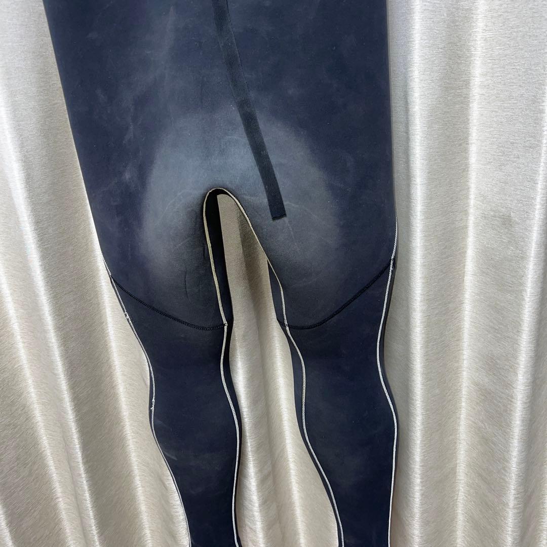 BASE シーガルウェットスーツ 黒/白