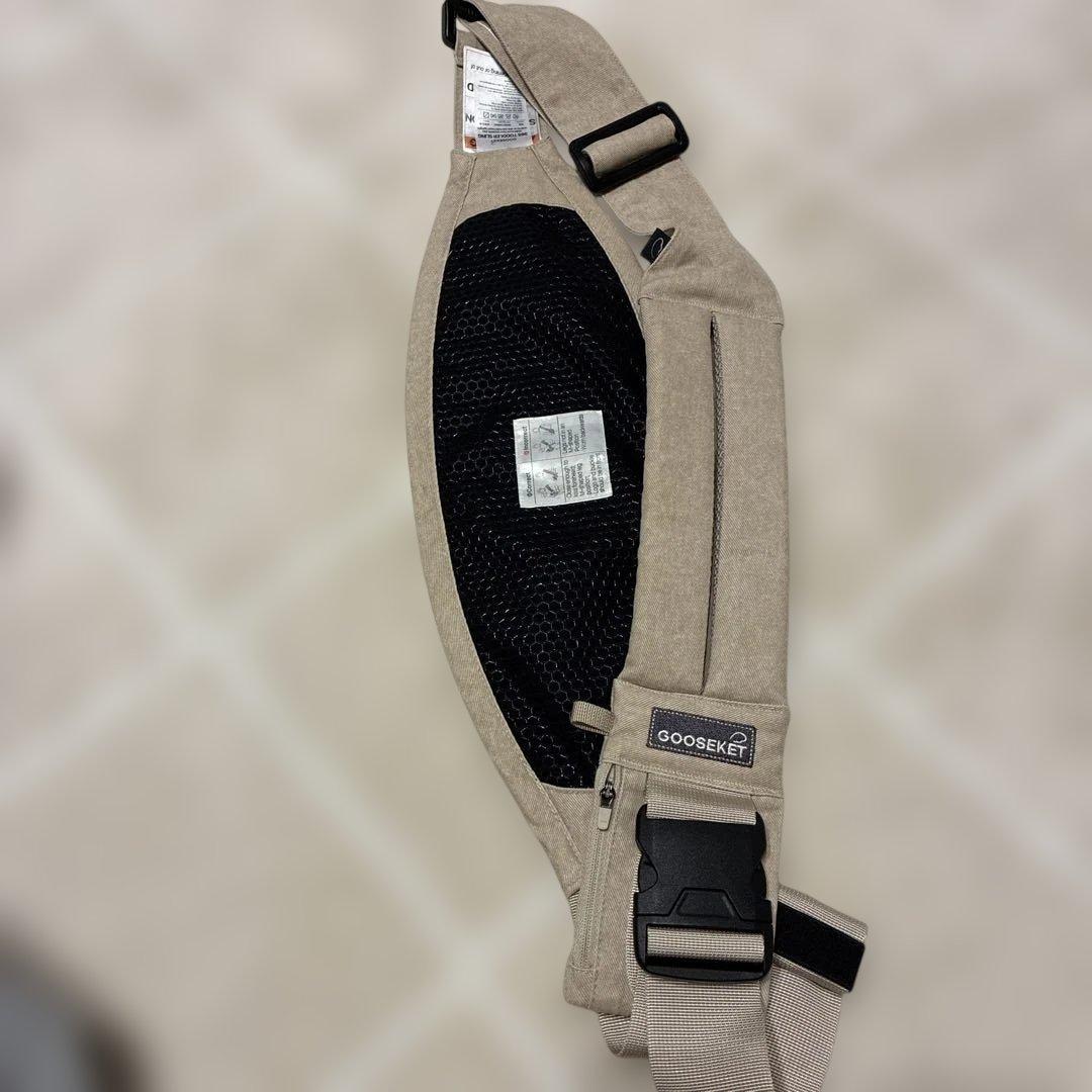 美品！グスケットKET 365抱っこ紐Plus ベージュ　プラス