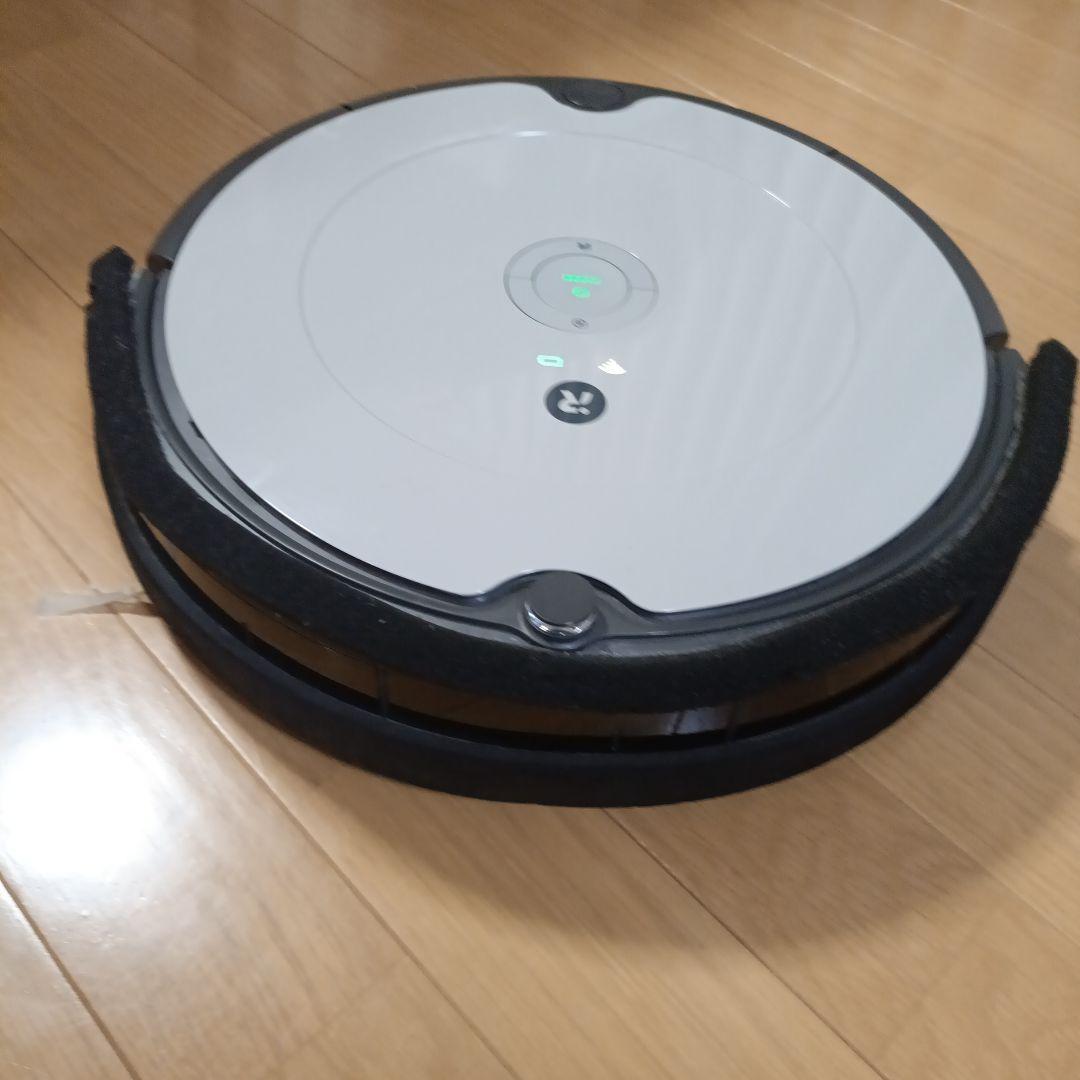 セール♫iRobot Roomba ロボット掃除機本体　692