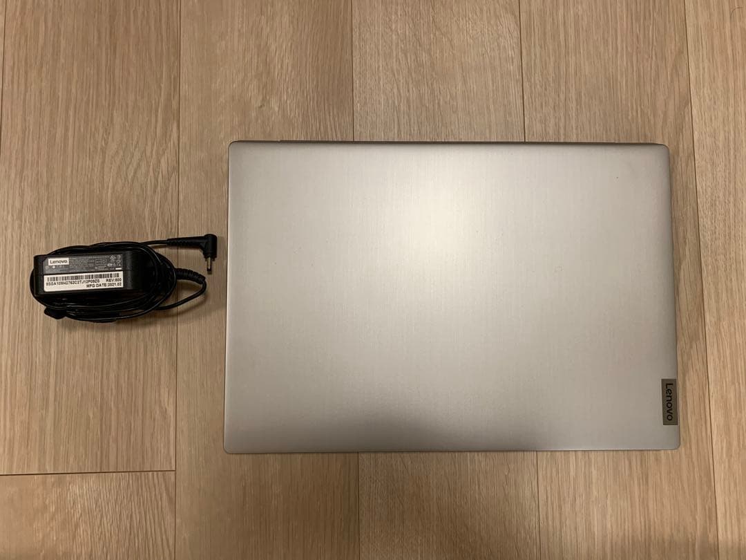 Lenovo IdeaPad 3 15ADA05 ノートブック シルバー