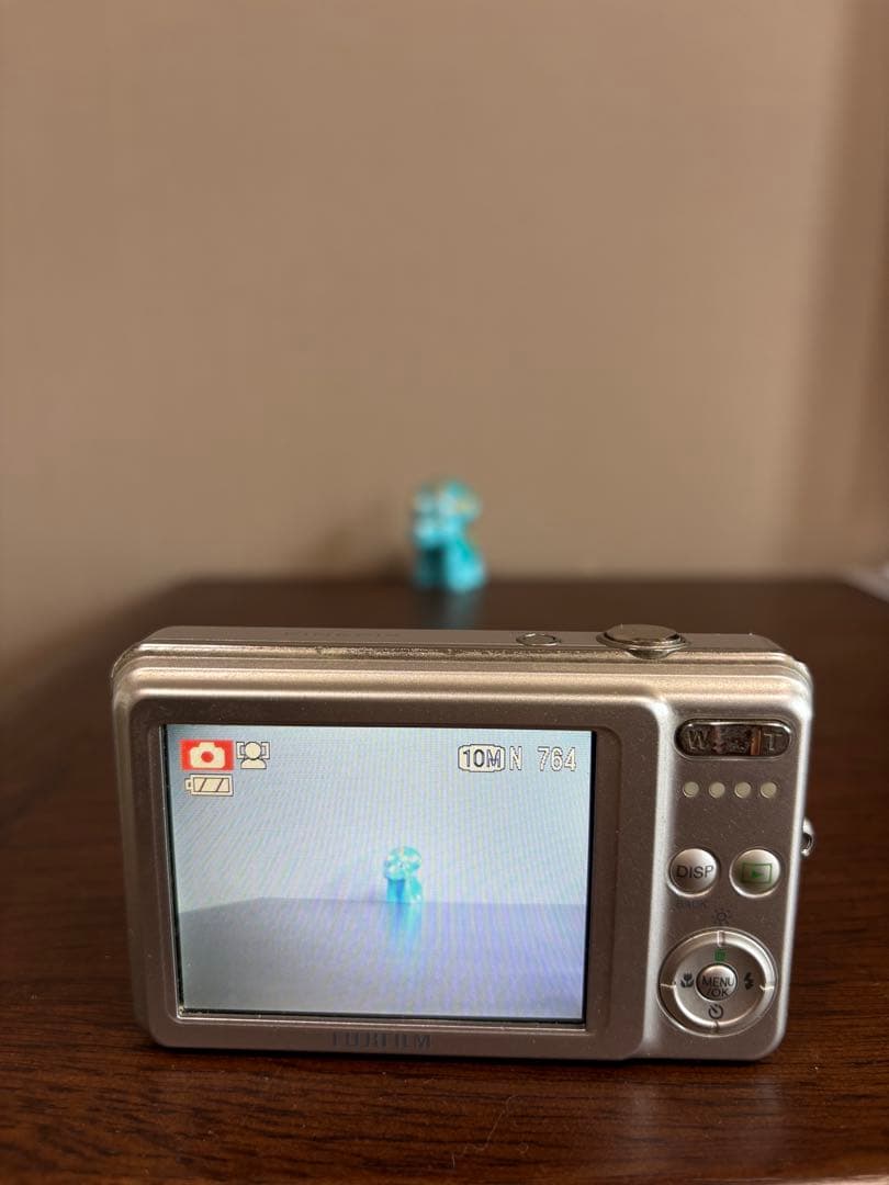 Fujifilm FinePix J27 コンパクトデジタルカメラ