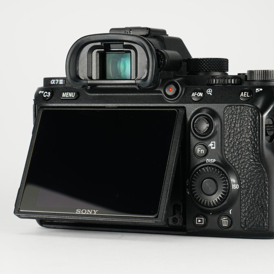 【すぐ撮影】SONY α7III コスパ最高ミラーレス ILCE-7M3K