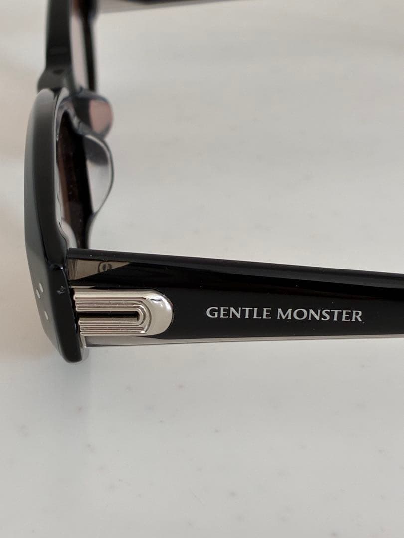 GENTLE MONSTER ブラック サングラス DADA