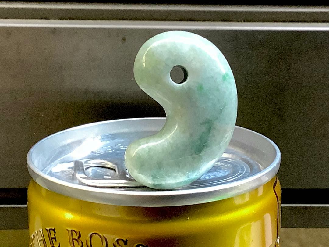 ⭕️幸福を呼び込む勾玉‼️ 糸魚川翡翠小滝産勾玉　鑑定ソーティング付　本物の高品質を