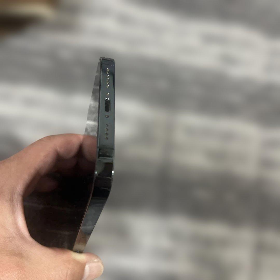 iPhone12 Pro Max 初期化済み　SIMフリー　修復歴無し