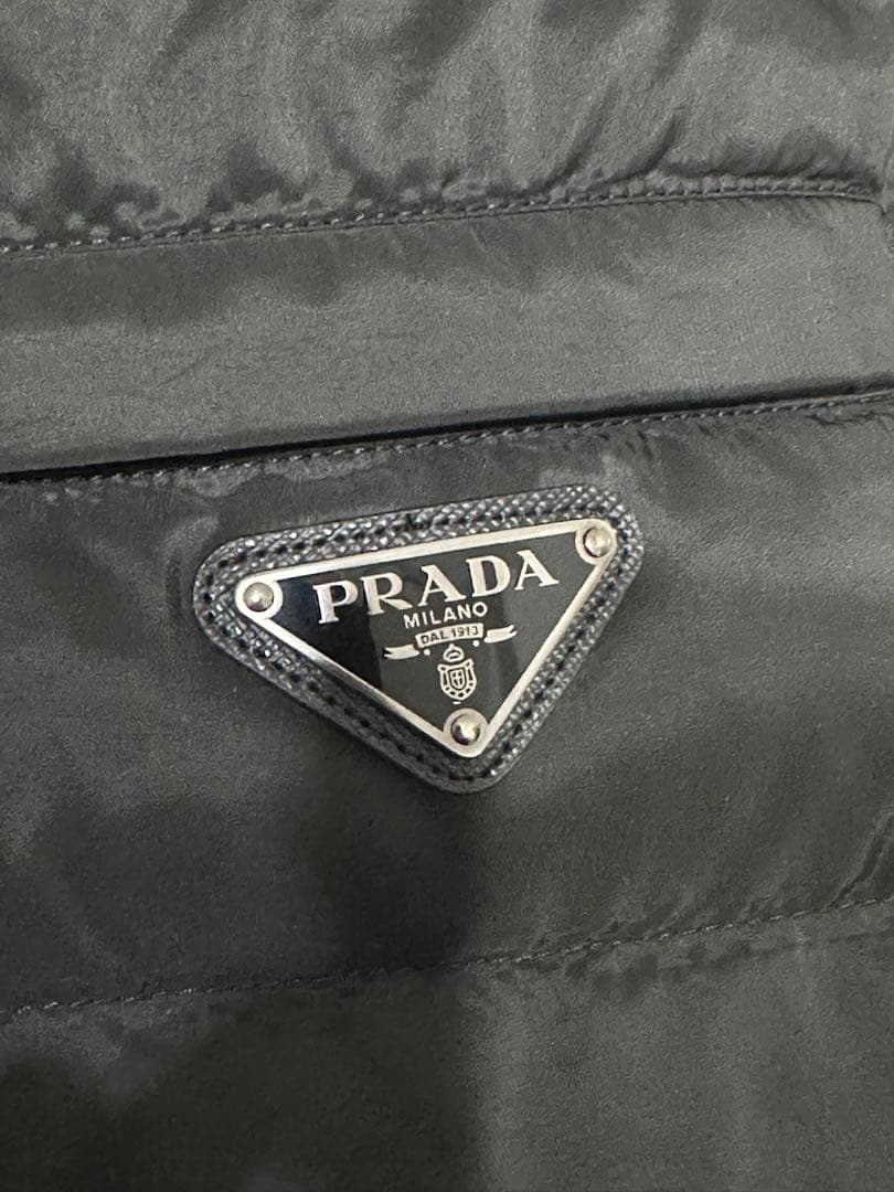 PRADA ブラック ダウンジャケット 50