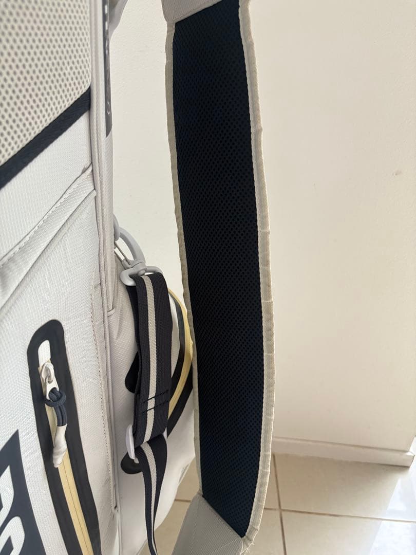 ヒ*ロ様 PEARLY GATES キャディバッグ ホワイト