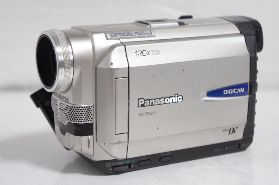 NV DS200 動作品 Panasonic MiniDVビデオカメラ 320