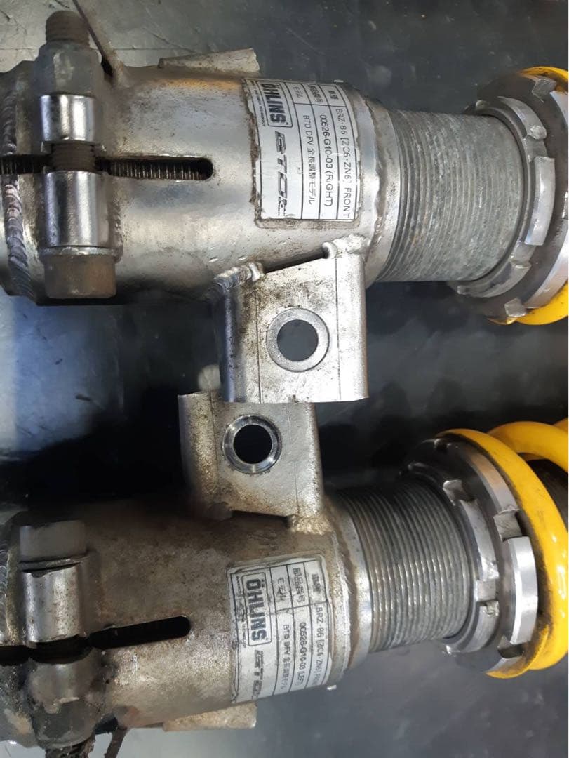 中古サスペンションKIT メーカー　オーリンズ