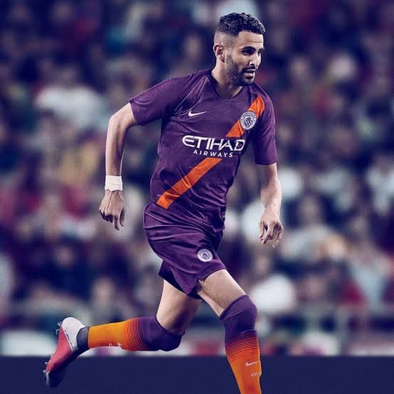 ★新品★ レア NIKE マンチェスターシティ ナイキ ユニフォーム サード S