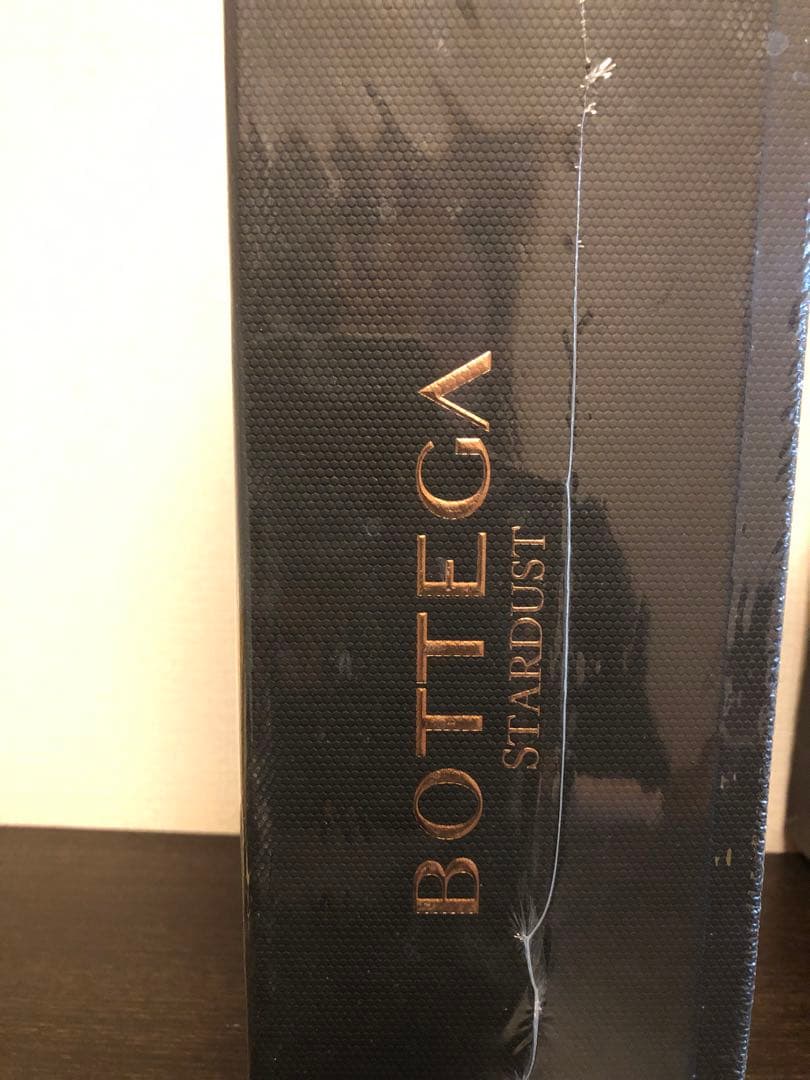 ボッテガ　スターダストロゼ　750 箱入り