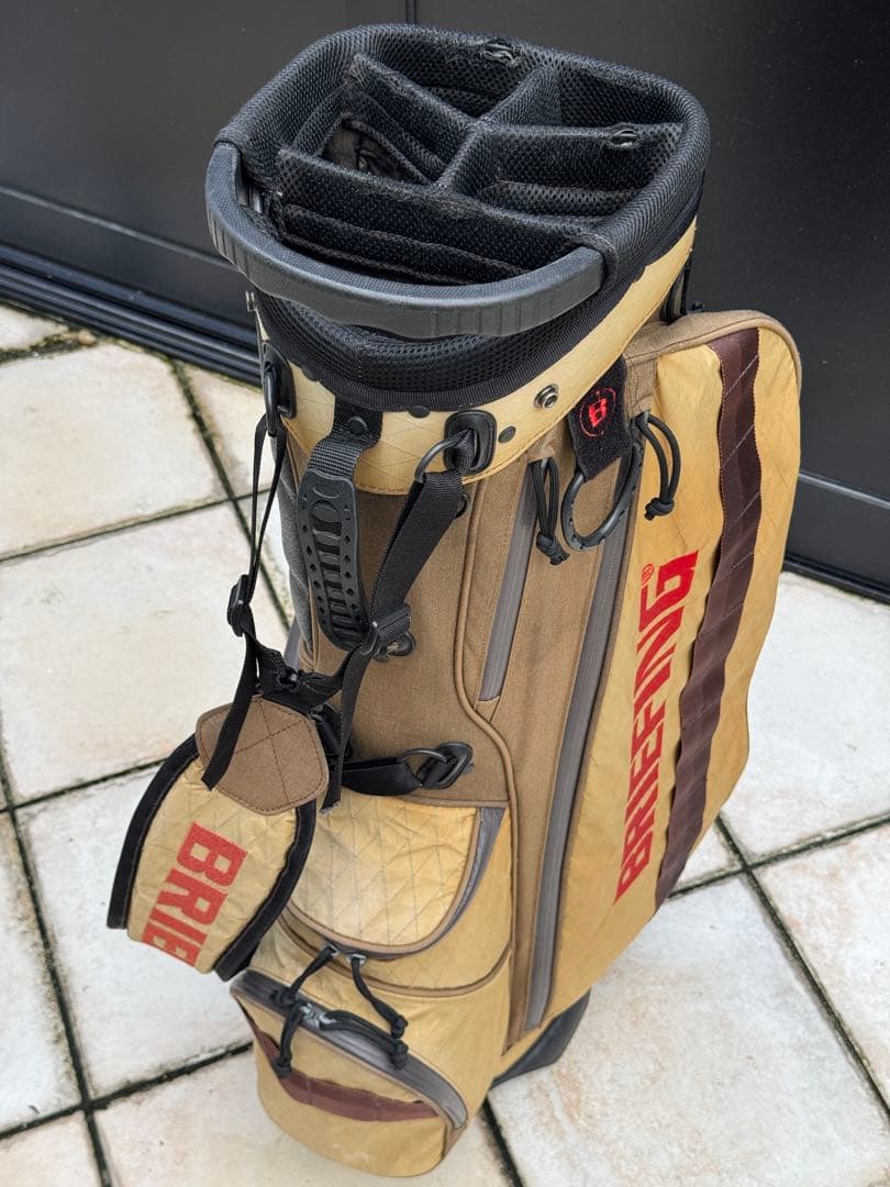 BRIEFING ゴルフバッグ ヘッドカバー3個付￼