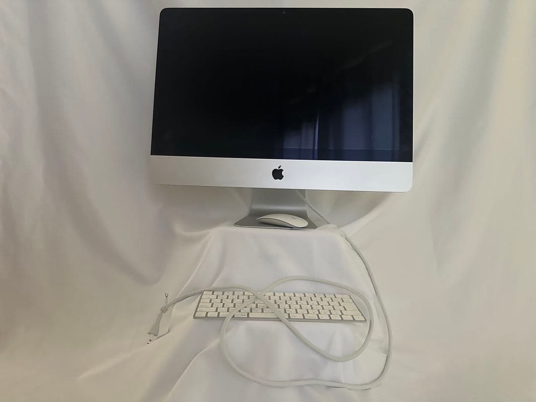 iMac 21.5 Late 2015 本体＋キーボード＋箱付