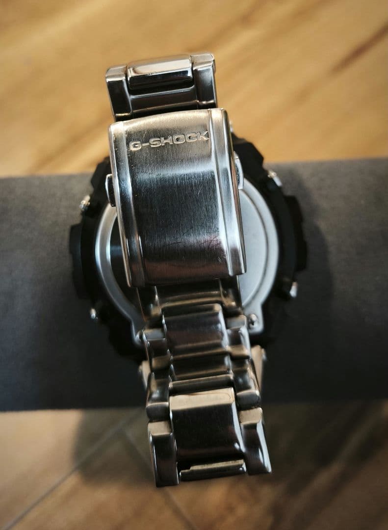 G-SHOCK **「GST-W110D-1AJF」**