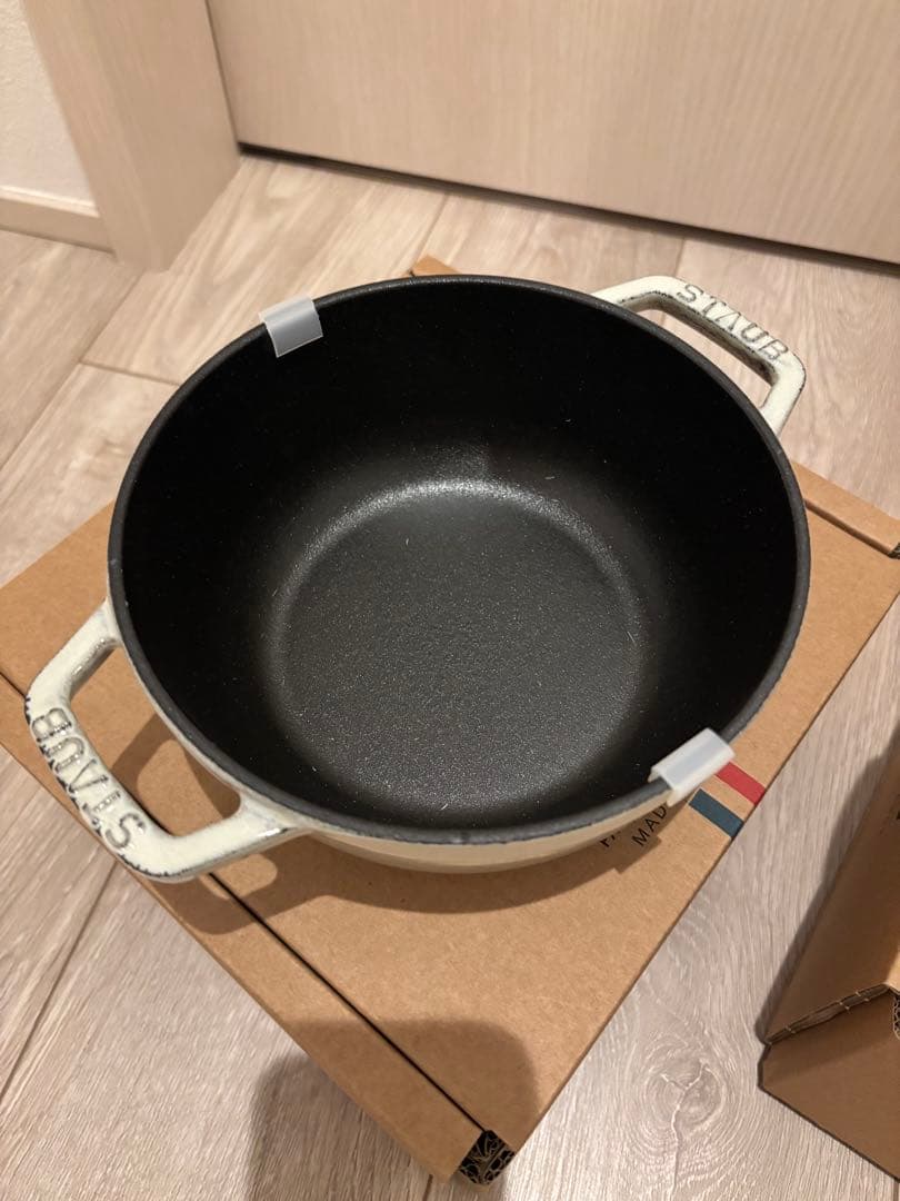 STAUB ココットラウンド＆ Wa-NABE スノーフレークセット