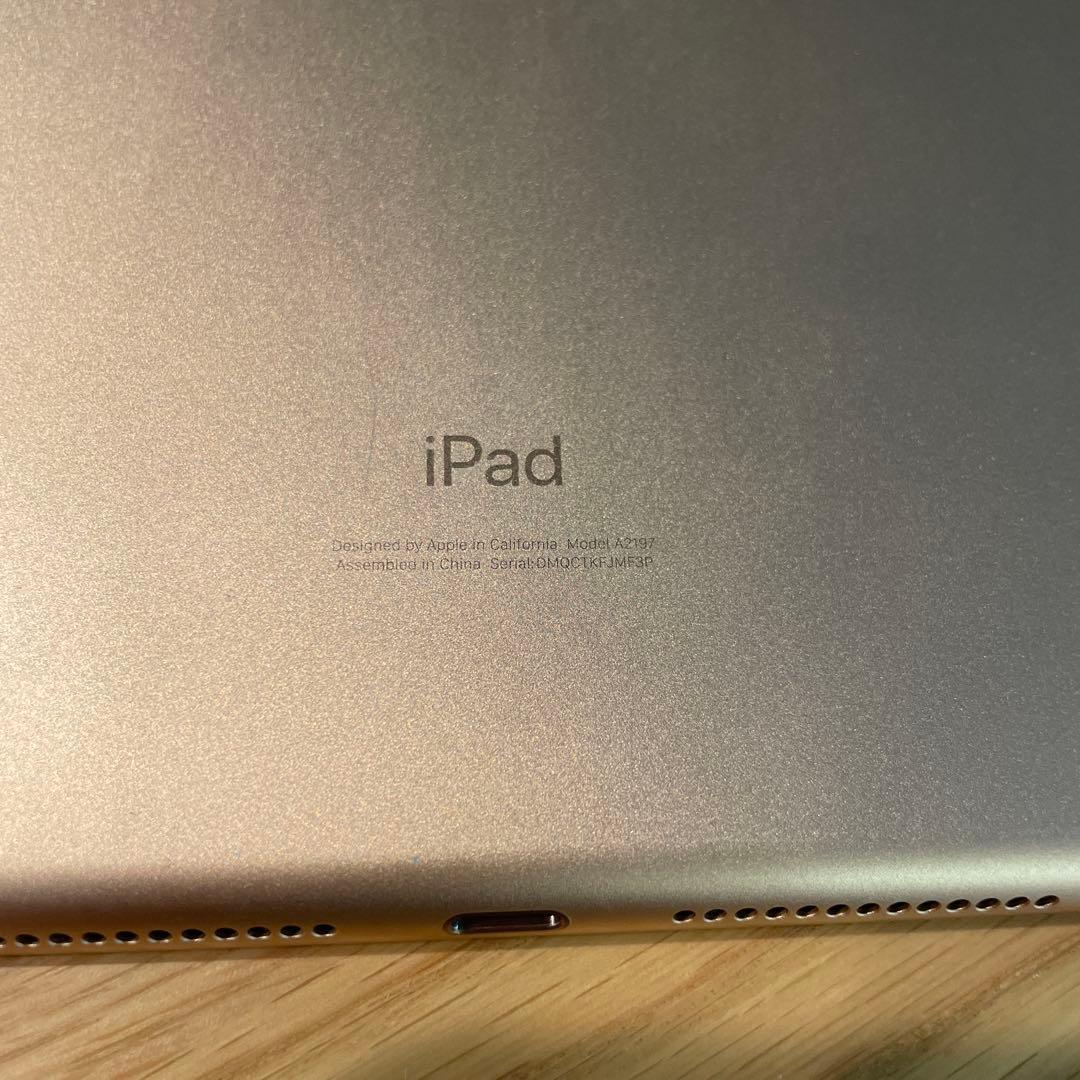 Apple iPad 7世代 画面割れ