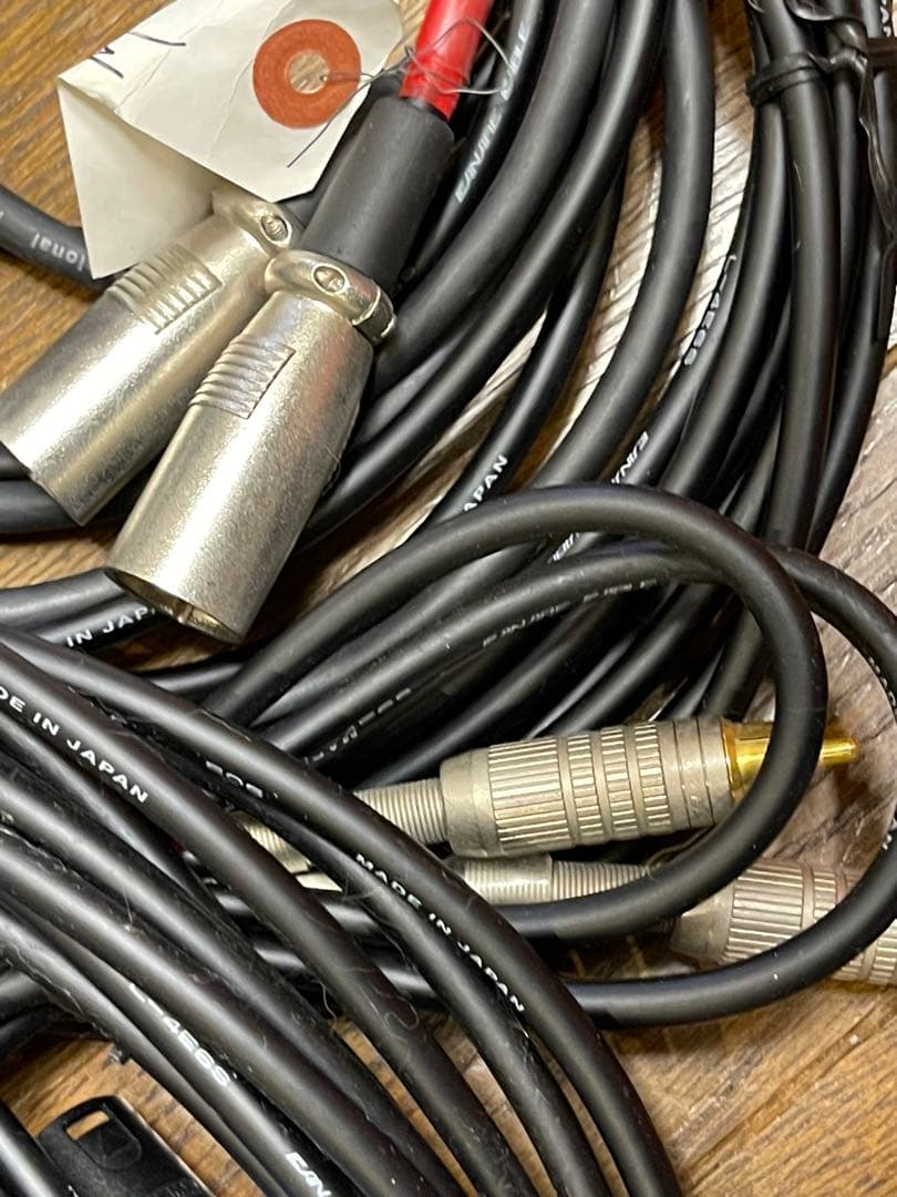 オーディオ ケーブル　プラグ 類　画面全部　映像　カラオケ