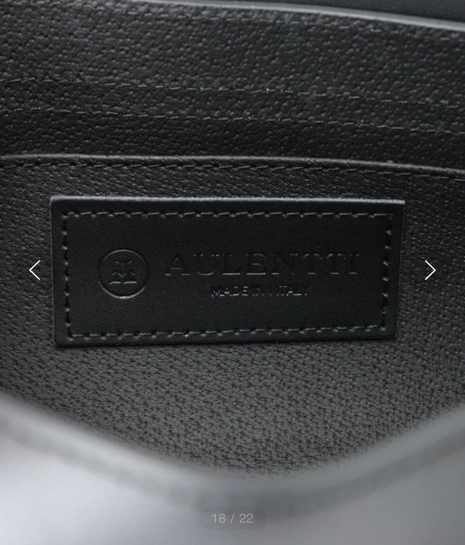 タグ付新品 AULENTTI ショルダーバッグスムースレザー