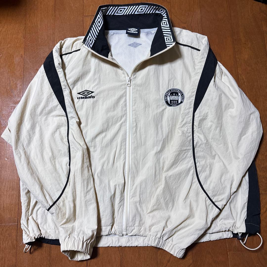 m*y様 Umbro ナイロンジャケット クリーム色