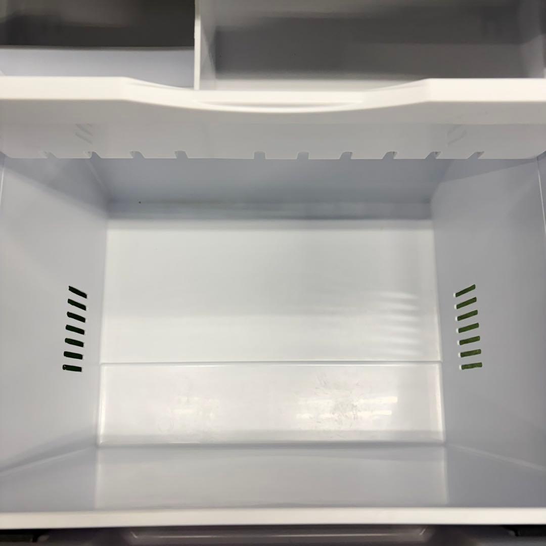 718 日立　大型冷蔵庫　300L強　小型　一人暮らし　右開き　自動製氷　3ドア