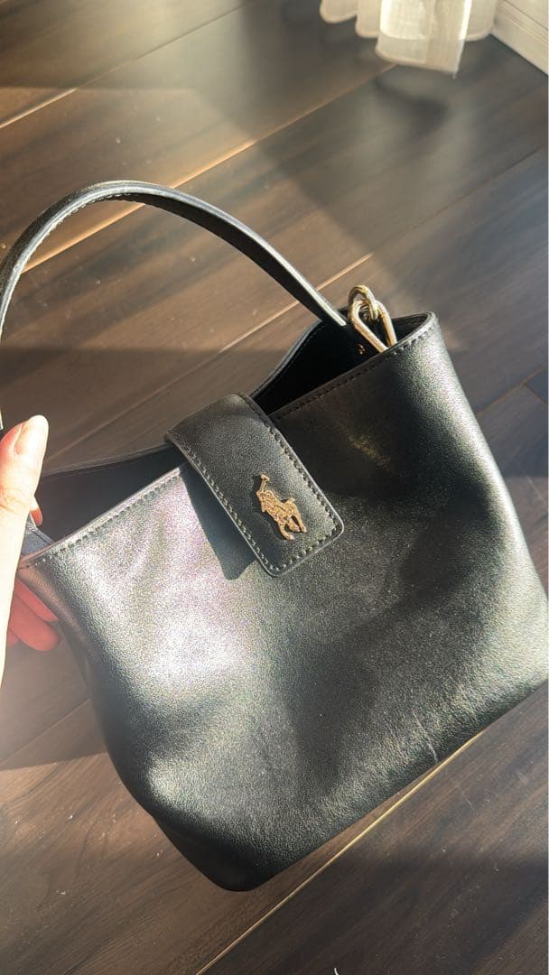 POLO ブラックレザーハンドバッグ
